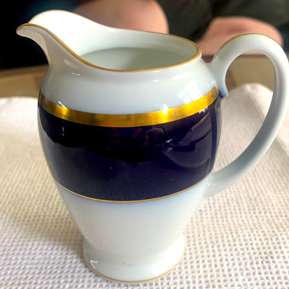 Rosenthall Classic Rose creamer gold leaf and cobalt